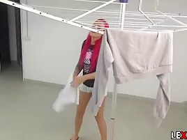 Lexy Roxx Blowjob zu Hause und Creampie